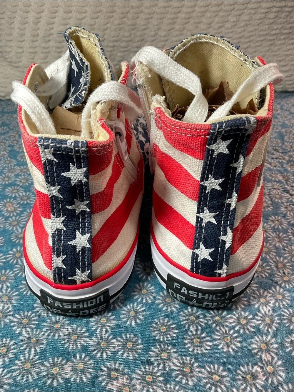 Converse Kids High-Top Sneakers in Navy, Red & White Stars